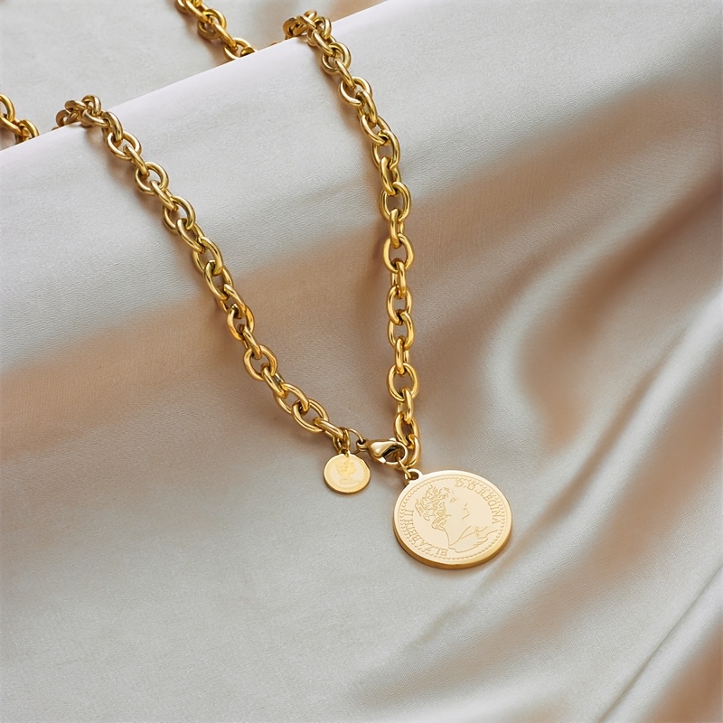 18K Gold-Plated Thick Chain Portrait Round Pendant Necklace